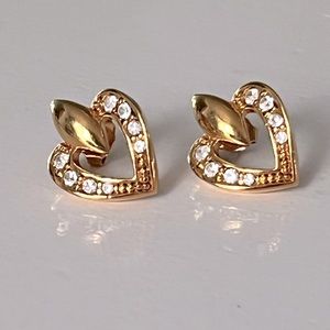AVON | Pierced Earrings ~ Like New!
